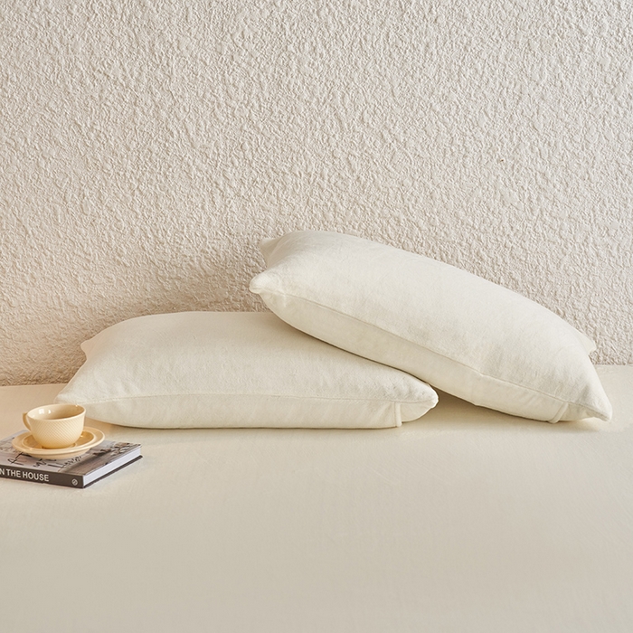 91家纺网 家纺一手货源 找家纺 千朵森 2024新款A类纯色牛奶绒单枕套-芙妮系列 芙妮-奶油白