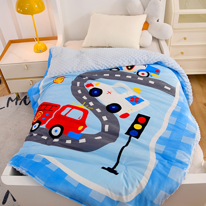 91家纺网 家纺一手货源 找家纺 萌宝家纺 2024新款可拆洗A类儿童豆豆绒大豆冬被儿童婴儿绒春秋被安抚被 汽车乐园-蓝