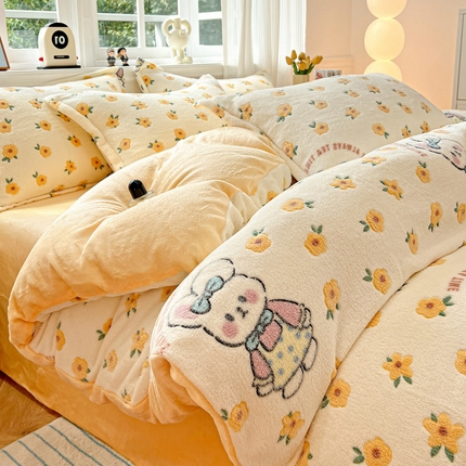 91家纺网 家纺一手货源 找家纺 韩巢家纺 2024新款加厚雪花绒牛奶绒珊瑚绒单件被套-新品（提供卖家秀 ） 田园兔（黄）