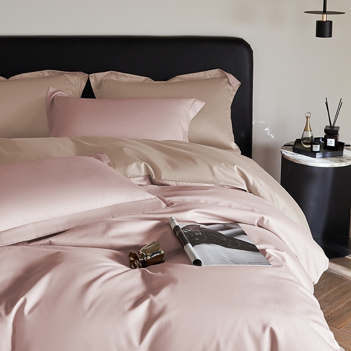 91家纺网 家纺一手货源 找家纺 秀色家纺 2025新款50支贡缎A类轻奢纯色长绒棉四件套全棉纯棉被套高级感床单三件套-雅克 雅克-泡芙粉+粉末白