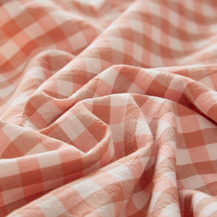 91家纺网 家纺一手货源 找家纺 呦呦南宋 纯棉简约款枕套 母婴级A类全棉色织水洗棉无印风单品一对装全棉枕头套 红小格（简约款）