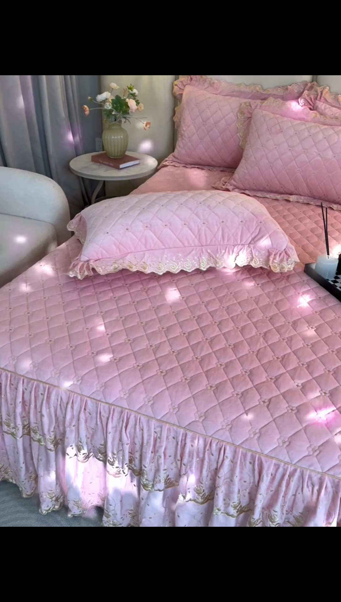 91家纺网 家纺一手货源 找家纺 罗艺轩 2024新款加厚宝宝绒夹棉床裙三件套-梦幻星辰 樱花粉