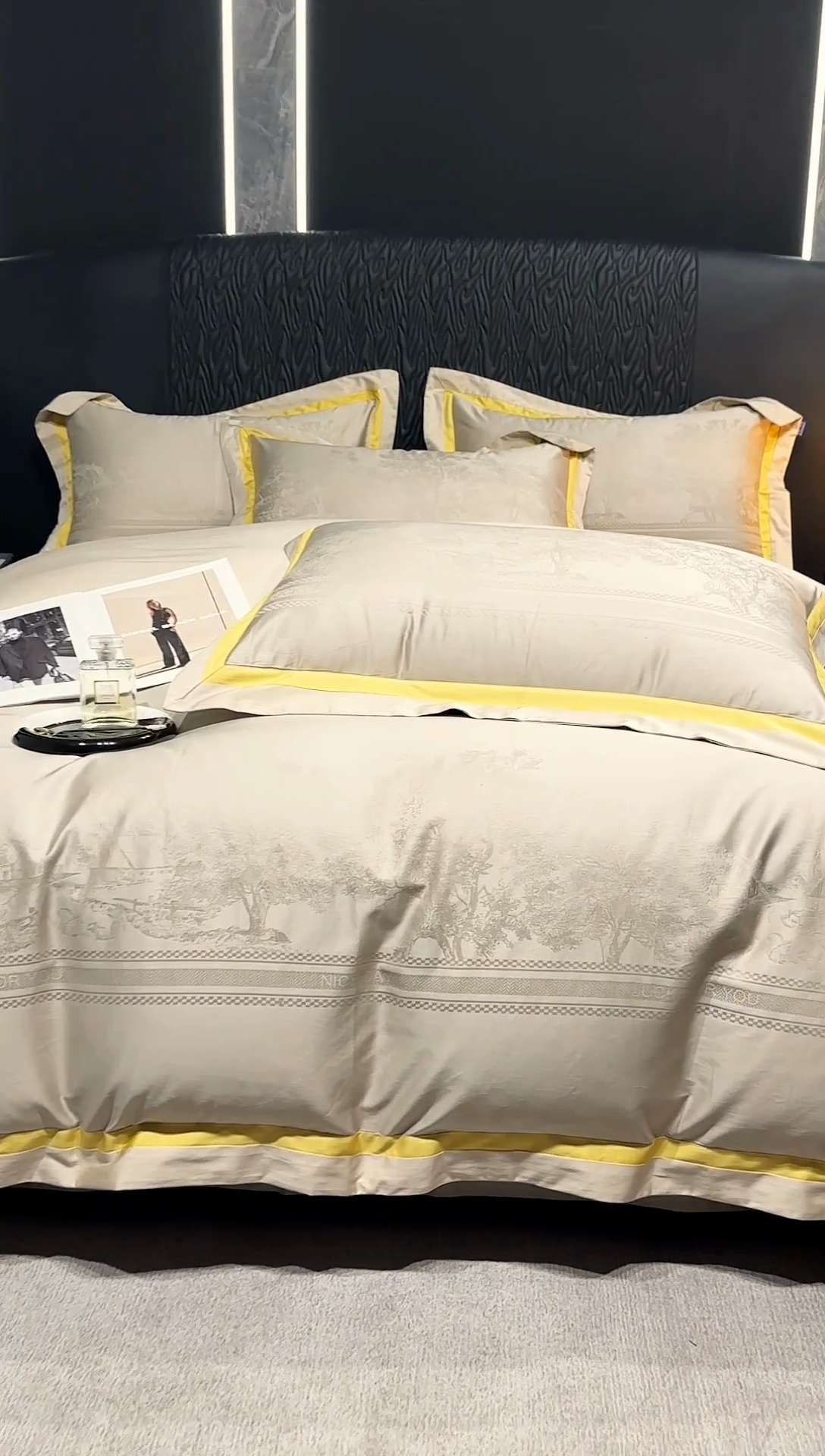 91家纺网 家纺一手货源 找家纺 雲归梦 2024新款轻奢双拼角全棉提花四件套 卡格洛-卡其