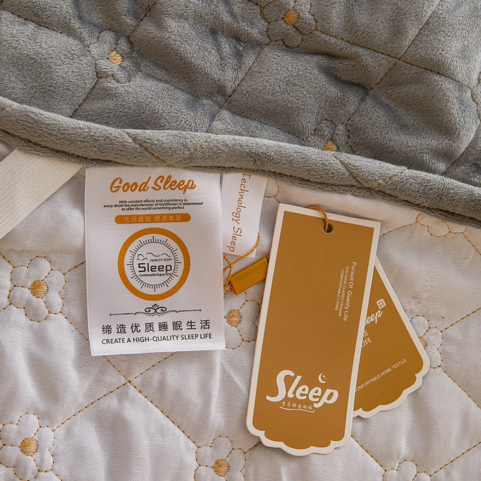 91家纺网 家纺一手货源 找家纺 罗艺轩 2024新款加厚宝宝绒夹棉床裙三件套-梦幻星辰 高级灰