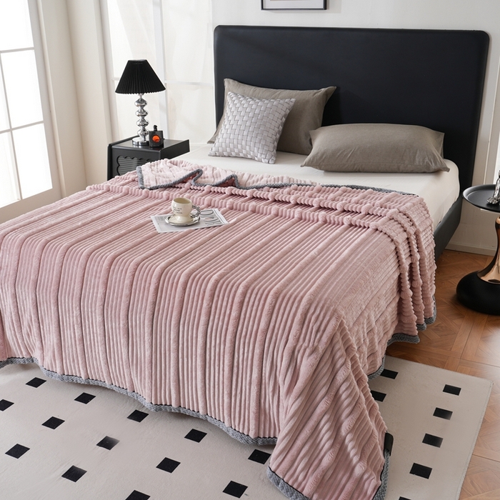 91家纺网 家纺一手货源 找家纺 巴木赫 2024新款子母抽条兔毛绒绒毯毯子 粉色