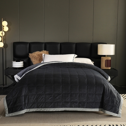 91家纺网 家纺一手货源 找家纺 网客家纺 2024新款婴儿绒三层夹棉加厚毛毯 慕影黑