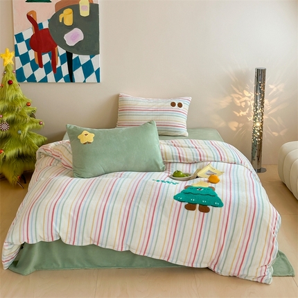 91家纺网 家纺一手货源 找家纺 （总）觅糖家纺 2024新款牛奶绒印花小版毛巾绣四件套