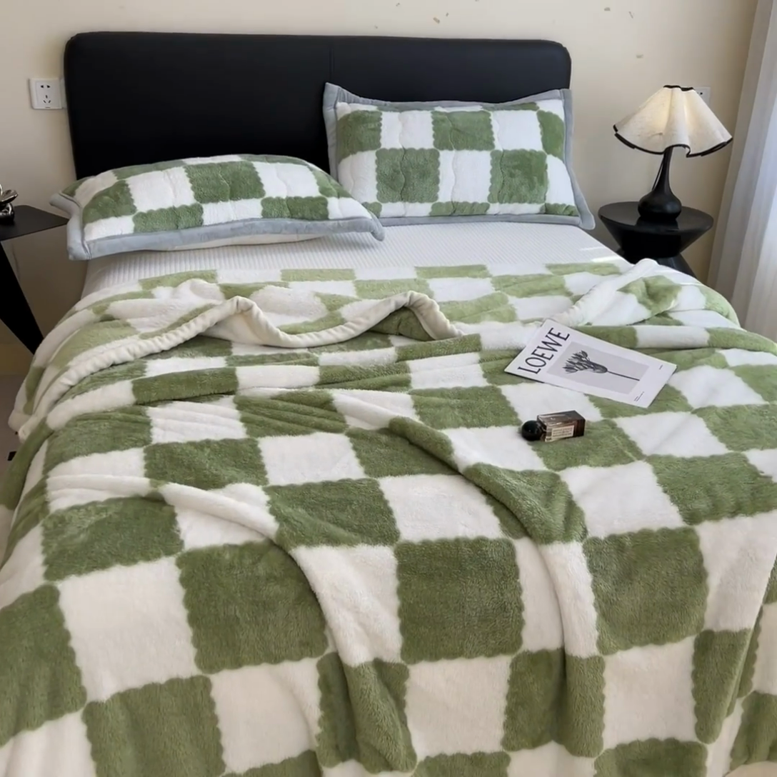 91家纺网 家纺一手货源 找家纺 慕木家纺 2025秋冬新款A类北极绒棋盘格双面毛毯 棋盘格双面绒毯-抹茶绿