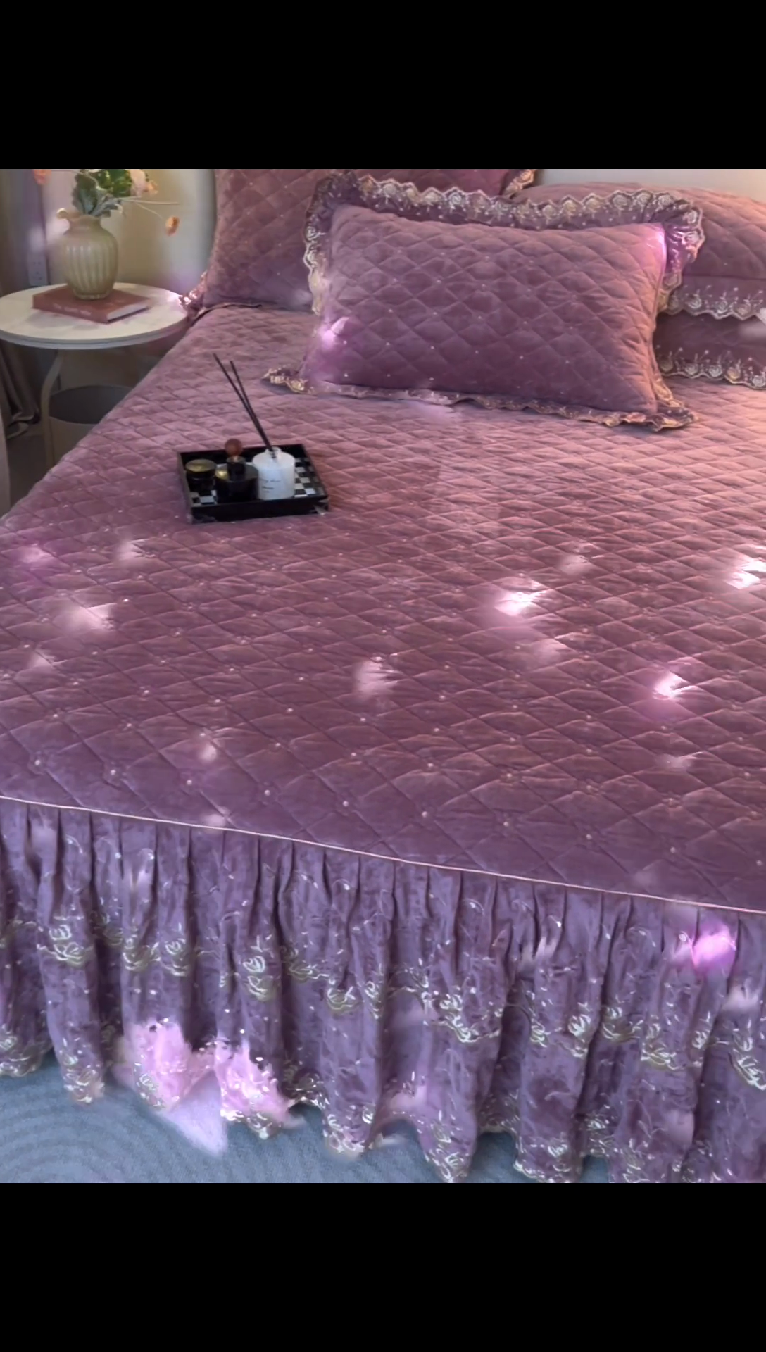 91家纺网 家纺一手货源 找家纺 罗艺轩 2024新款加厚宝宝绒夹棉床裙三件套-梦幻星辰 豆沙粉