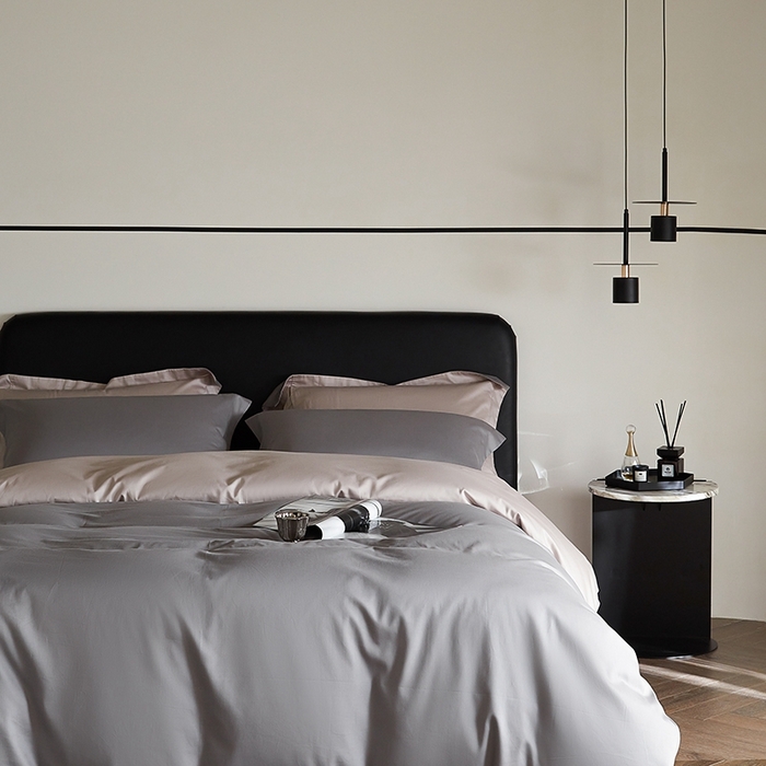 91家纺网 家纺一手货源 找家纺 秀色家纺 2025新款50支贡缎A类轻奢纯色长绒棉四件套全棉纯棉被套高级感床单三件套-雅克 雅克-典雅灰+粉末白