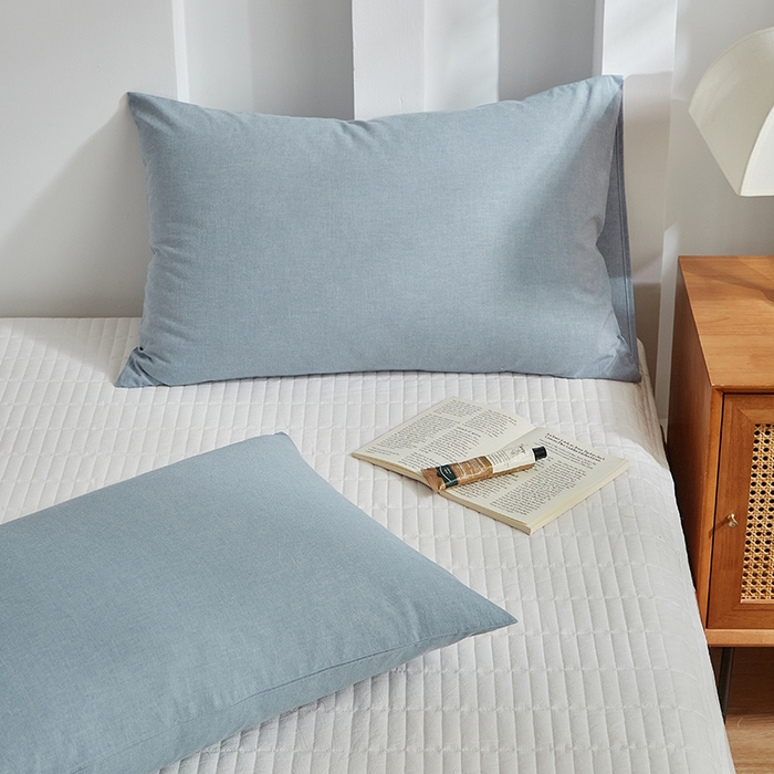 91家纺网 家纺一手货源 找家纺 呦呦南宋 纯棉简约款枕套 母婴级A类全棉色织水洗棉无印风单品一对装全棉枕头套 蓝色（简约款）