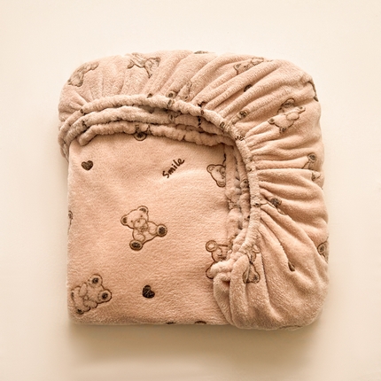 韩巢家纺 2024新款加厚雪花绒卡通印花保暖牛奶绒珊瑚绒床笠三件套 咖色熊