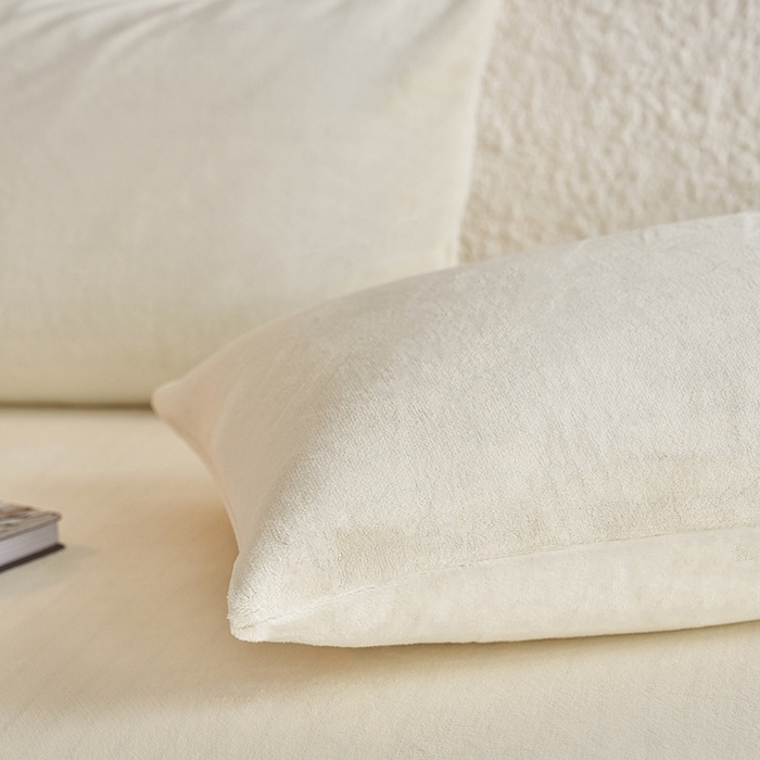 91家纺网 家纺一手货源 找家纺 千朵森 2024新款A类纯色牛奶绒单枕套-芙妮系列 芙妮-奶油白