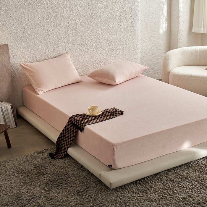 91家纺网 家纺一手货源 找家纺 千朵森 2024新款A类纯色牛奶绒单床笠-芙妮系列-风格一 芙妮-香草粉