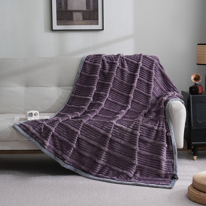 91家纺网 家纺一手货源 找家纺 巴木赫 2024新款子母抽条兔毛绒绒毯毯子 葡萄紫