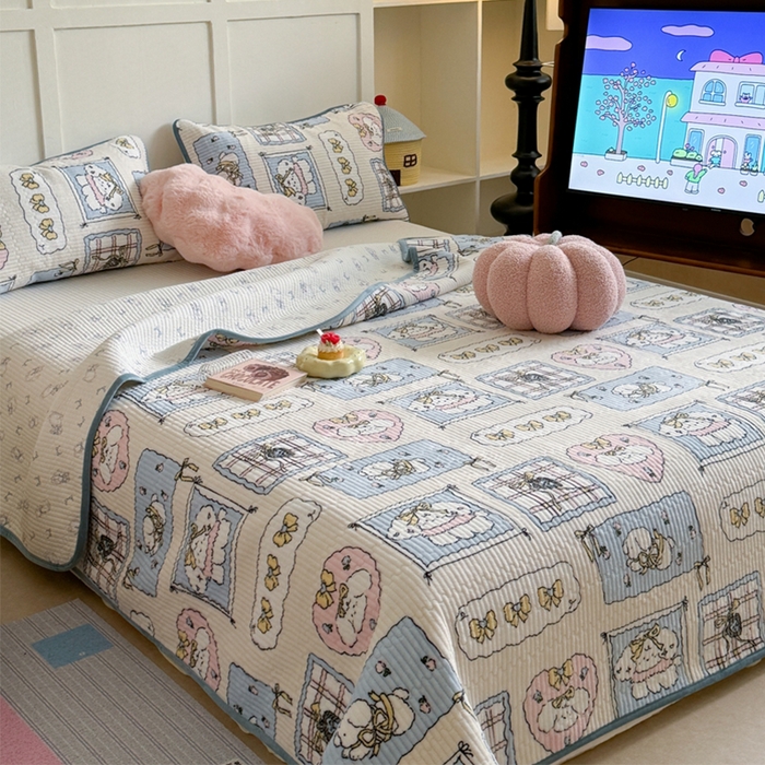 91家纺网 家纺一手货源 找家纺 萝莉家纺 2024爆款印花牛奶绒夹棉绗缝床盖三件套 小可爱蓝
