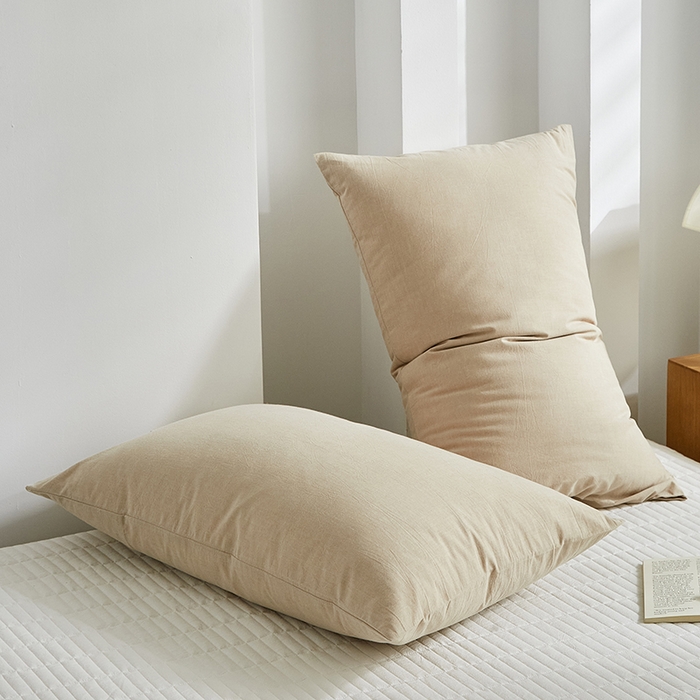 91家纺网 家纺一手货源 找家纺 呦呦南宋 纯棉简约款枕套 母婴级A类全棉色织水洗棉无印风单品一对装全棉枕头套 咖色（简约款）