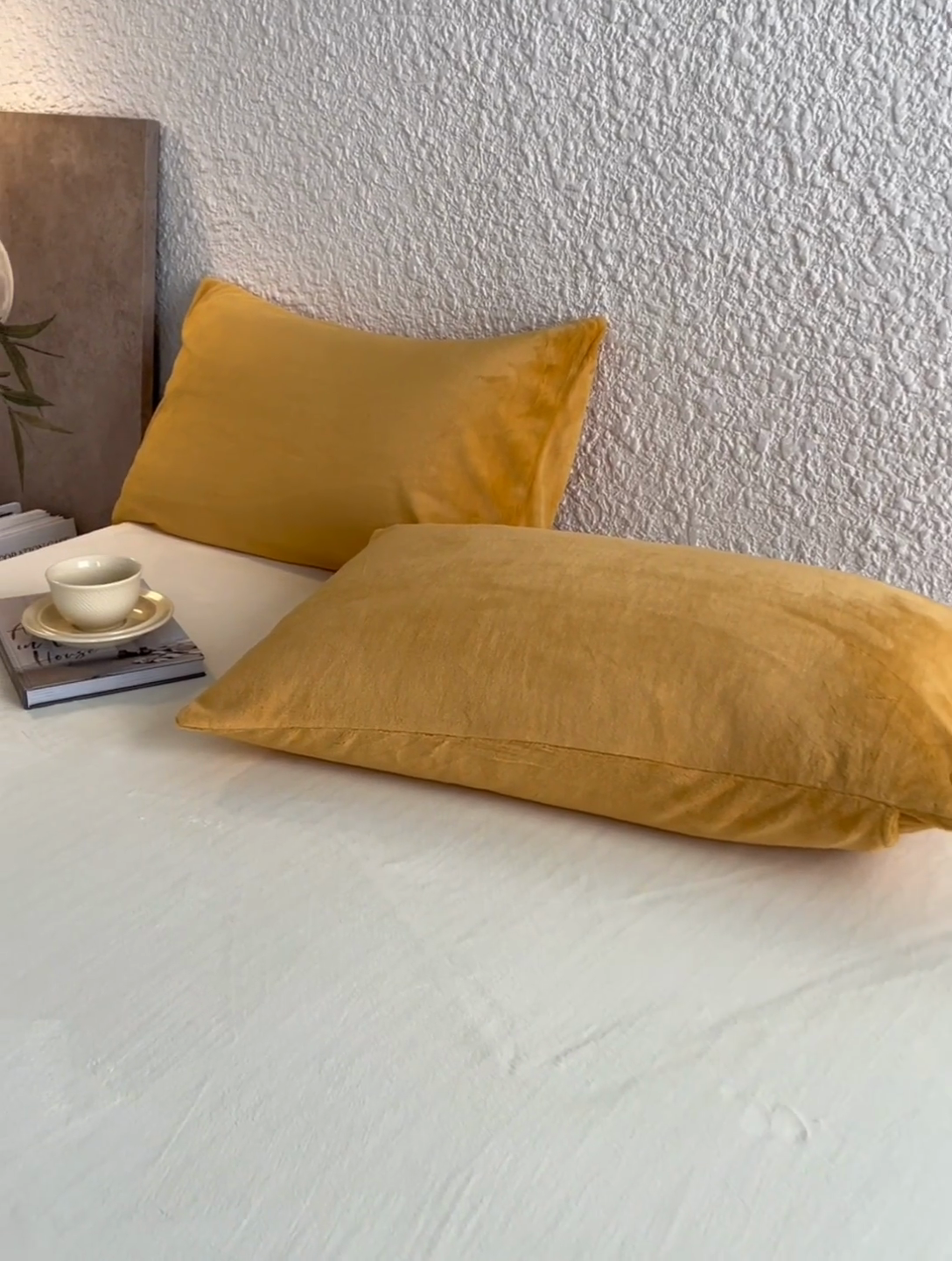 91家纺网 家纺一手货源 找家纺 千朵森 2024新款A类纯色牛奶绒单枕套-芙妮系列 芙妮-向阳黄
