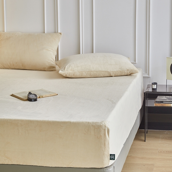 91家纺网 家纺一手货源 找家纺 千朵森 2024新款A类纯色牛奶绒单床笠-芙妮系列-风格二 芙妮-奶芋黄