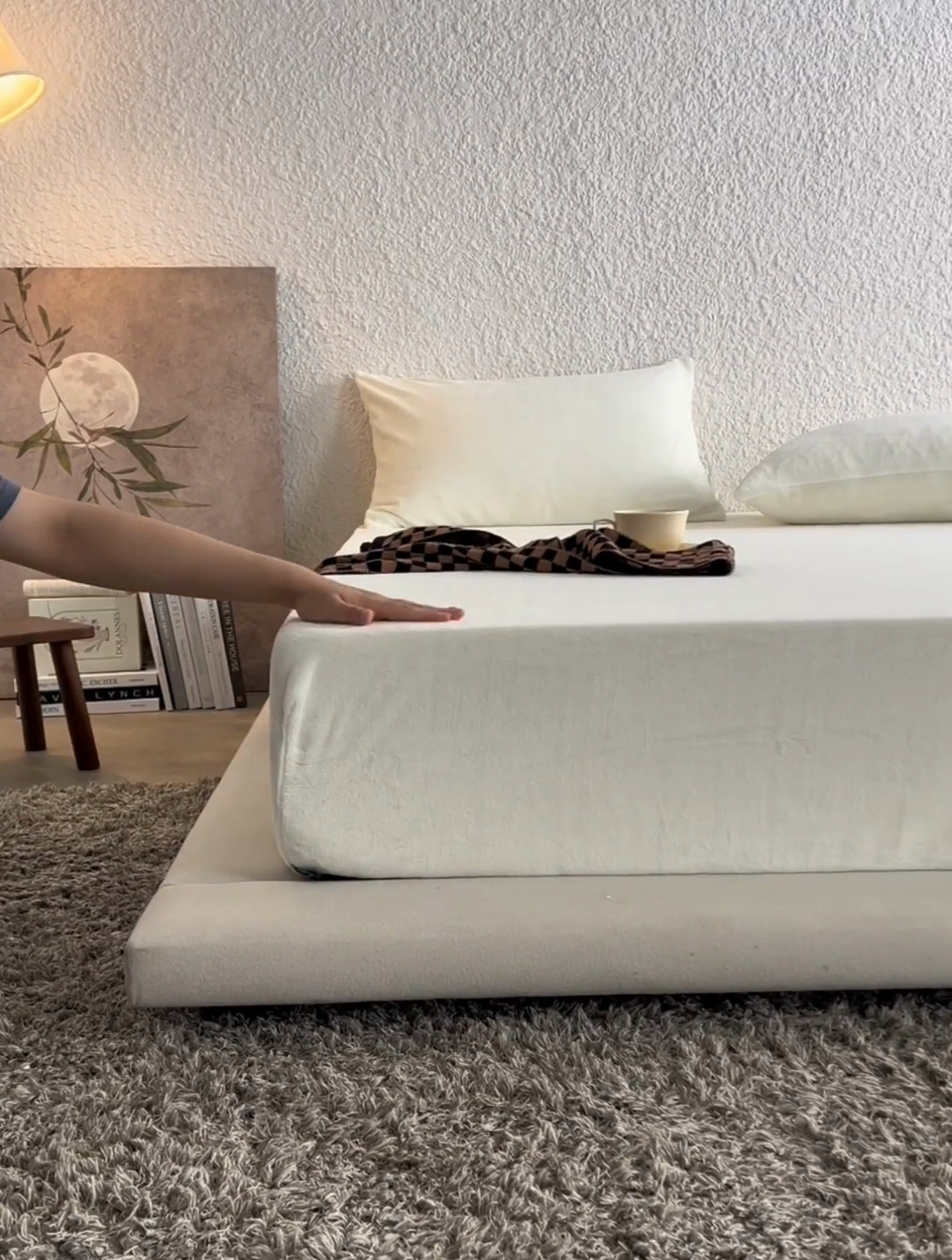 91家纺网 家纺一手货源 找家纺 千朵森 2024新款A类纯色牛奶绒单床笠-芙妮系列-风格一 芙妮-奶油白