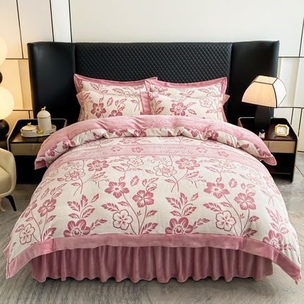 91家纺网 家纺一手货源 找家纺 （总）馨梦缘 2025新款高克重加厚牛奶绒雕花床盖款四件套-控价228