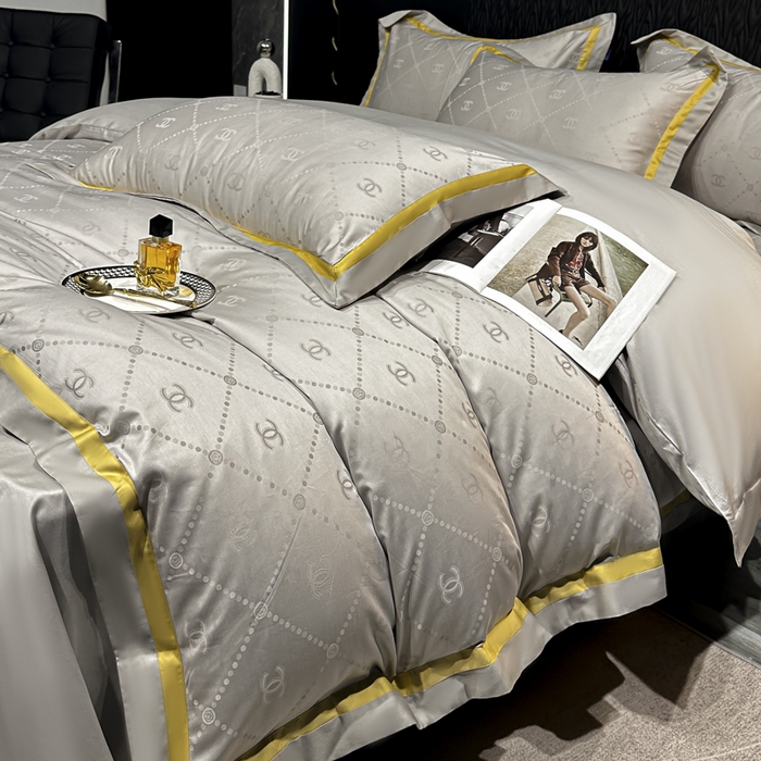 91家纺网 家纺一手货源 找家纺 雲归梦 2024新款轻奢双拼角全棉提花四件套 大牌恋曲-高级灰