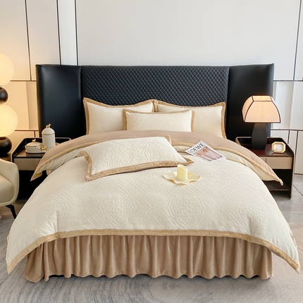 馨梦缘 2025新款高克重加厚牛奶绒雕花床盖款四件套-控价228欧式-象牙白