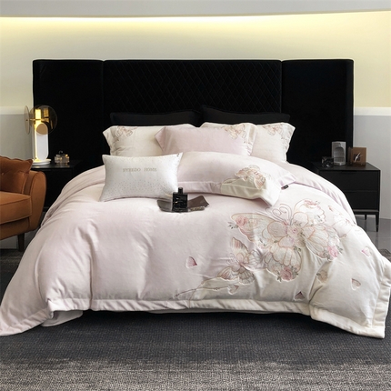 91家纺网 家纺一手货源 找家纺 （总）馨蕊家居 2024秋冬轻奢煦暖绒高精密刺绣绒梦幻系列四件套