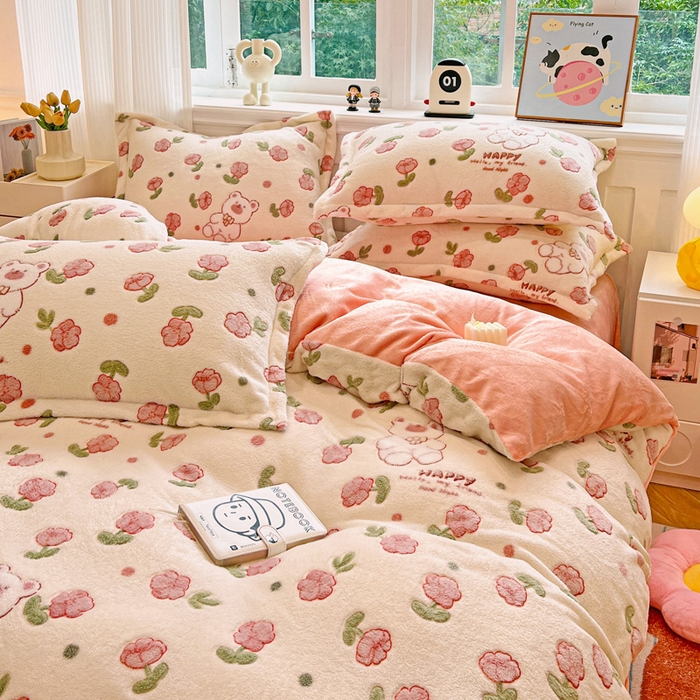 91家纺网 家纺一手货源 找家纺 韩巢家纺 2024新款加厚雪花绒牛奶绒珊瑚绒单件被套-新品（提供卖家秀 ） 花花世界