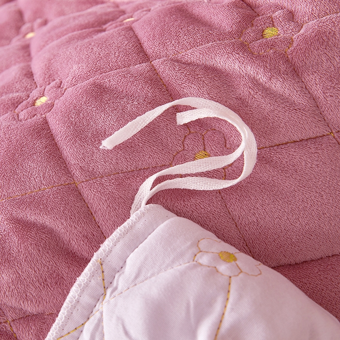 91家纺网 家纺一手货源 找家纺 罗艺轩 2024新款加厚宝宝绒夹棉床裙三件套-梦幻星辰 丁香紫