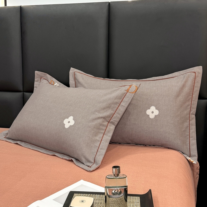 91家纺网 家纺一手货源 找家纺 优品阁 2024新款全棉磨毛四件套单品系列-单枕套迪诺之旅-灰