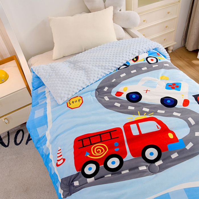 91家纺网 家纺一手货源 找家纺 萌宝家纺 2024新款可拆洗A类儿童豆豆绒大豆冬被儿童婴儿绒春秋被安抚被 汽车乐园-蓝