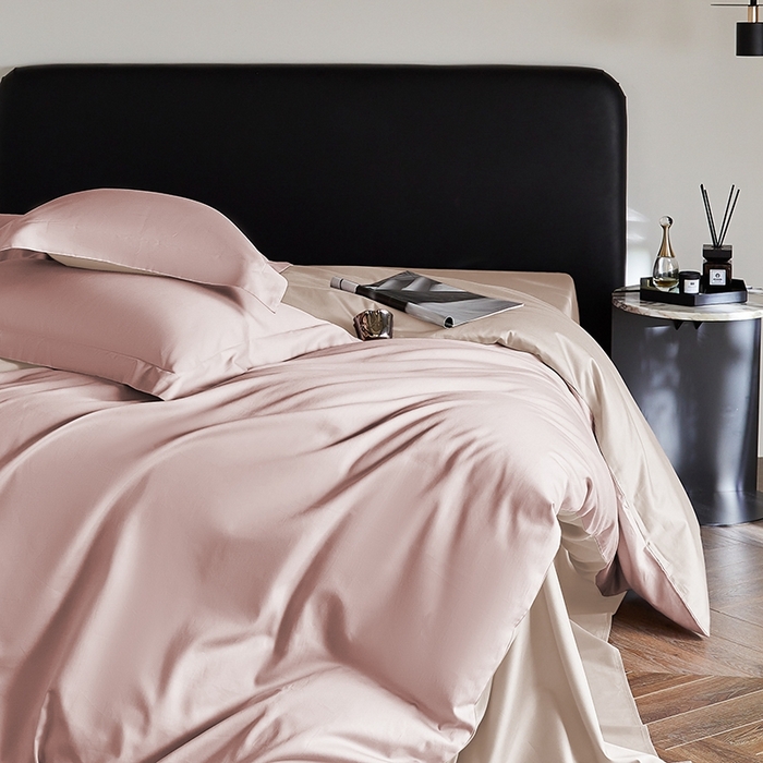 91家纺网 家纺一手货源 找家纺 秀色家纺 2025新款50支贡缎A类轻奢纯色长绒棉四件套全棉纯棉被套高级感床单三件套-雅克 雅克-泡芙粉+粉末白