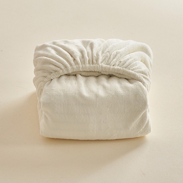 91家纺网 家纺一手货源 找家纺 千朵森 2024新款A类纯色牛奶绒单床笠-芙妮系列-风格一 芙妮-奶油白