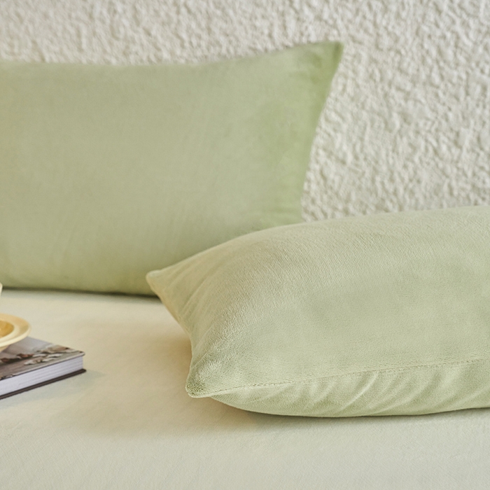 91家纺网 家纺一手货源 找家纺 千朵森 2024新款A类纯色牛奶绒单枕套-芙妮系列 芙妮-莺茶绿