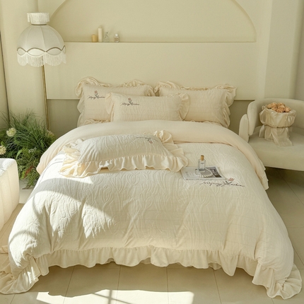 91家纺网 家纺一手货源 找家纺 （总）娇逸家居 2024新款韩版A类雕花牛奶绒荷叶边刺绣款-郁金香