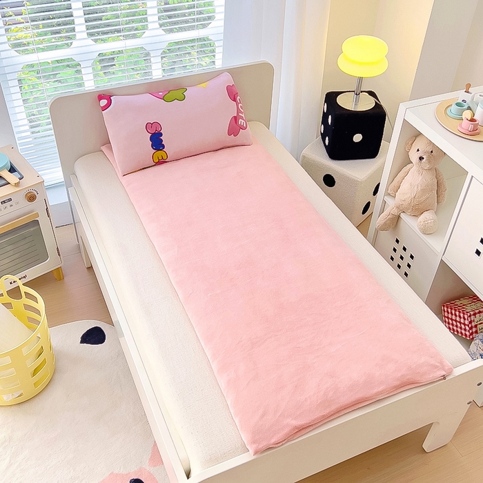 91家纺网 家纺一手货源 找家纺 鱼宝 2024新款牛奶绒可拆卸被套被芯 呆萌小熊