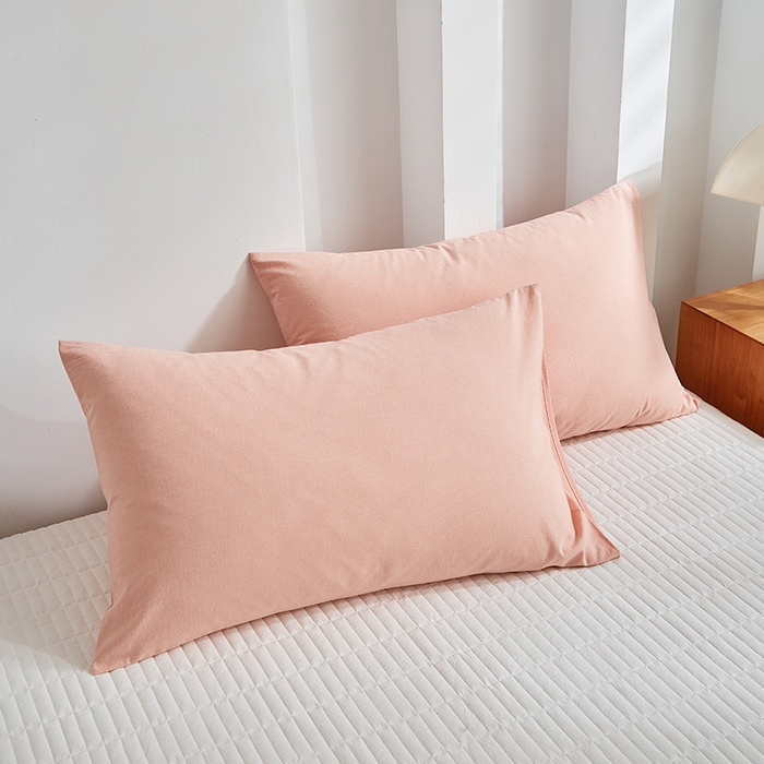 91家纺网 家纺一手货源 找家纺 呦呦南宋 纯棉简约款枕套 母婴级A类全棉色织水洗棉无印风单品一对装全棉枕头套 粉色（简约款）