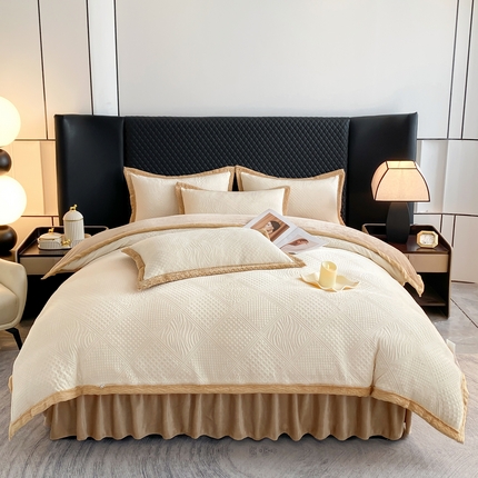 91家纺网 家纺一手货源 找家纺 （总）馨梦缘 2025新款高克重加厚牛奶绒雕花床盖款四件套-控价228