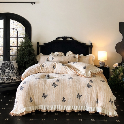 馨蕊家居 2024秋冬轻奢煦暖绒高精密刺绣绒梦幻系列四件套 蝶梦-香槟