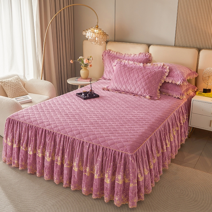 91家纺网 家纺一手货源 找家纺 罗艺轩 2024新款加厚宝宝绒夹棉床裙三件套-梦幻星辰 丁香紫