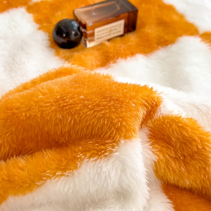 91家纺网 家纺一手货源 找家纺 慕木家纺 2025秋冬新款A类北极绒棋盘格双面毛毯 棋盘格双面绒毯-橘黄