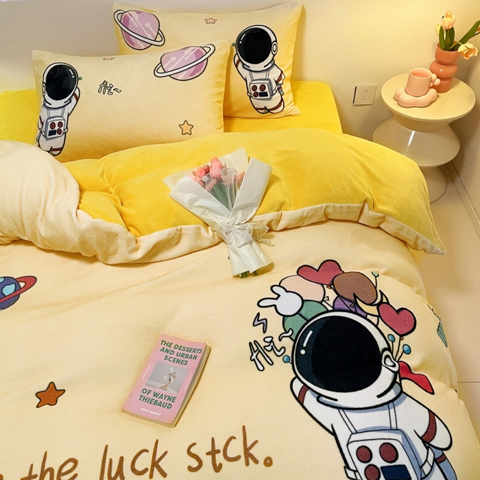 91家纺网 家纺一手货源 找家纺 （总）控价 2025年新款240克全消光A类儿童牛奶绒四件套-太空行