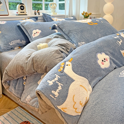 91家纺网 家纺一手货源 找家纺 （总）韩巢家纺 2024新款加厚雪花绒牛奶绒珊瑚绒单件被套-新品（提供卖家秀 ）