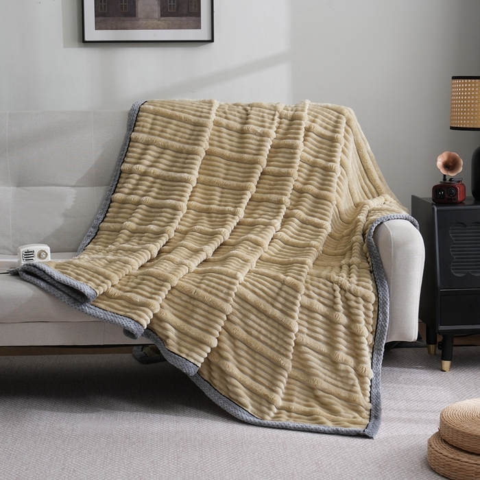 91家纺网 家纺一手货源 找家纺 巴木赫 2024新款子母抽条兔毛绒绒毯毯子 浅驼