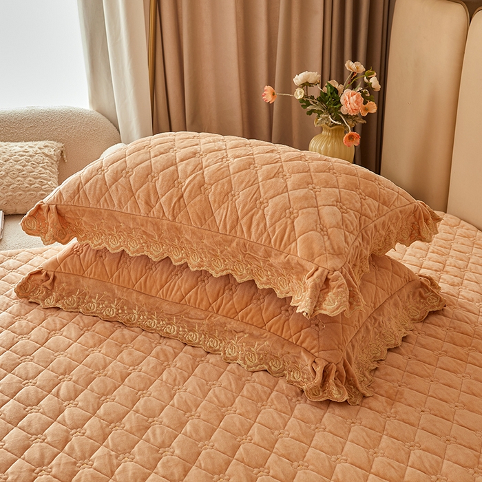 91家纺网 家纺一手货源 找家纺 罗艺轩 2024新款加厚宝宝绒夹棉床裙三件套-梦幻星辰 香槟金