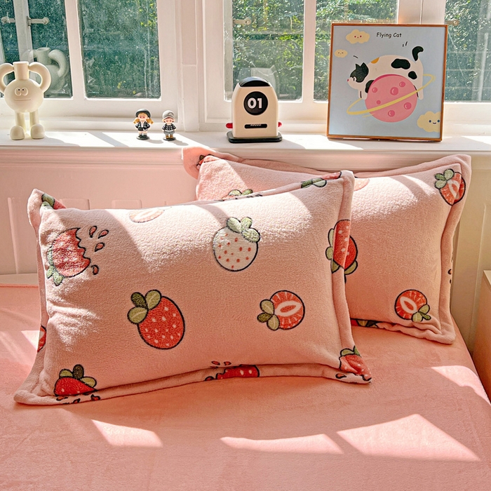 91家纺网 家纺一手货源 找家纺 韩巢家纺 2024新款加厚雪花绒牛奶绒珊瑚绒单件被套-新品（提供卖家秀 ） 奶油草莓