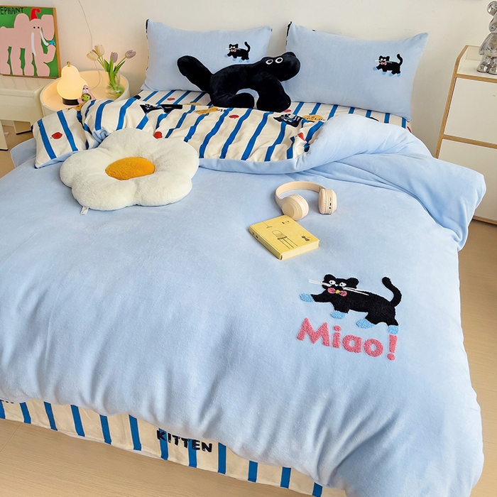 91家纺网 家纺一手货源 找家纺 乐童家纺 2024新款高克重牛奶绒小清新印＋绣系列四件套 哈基米