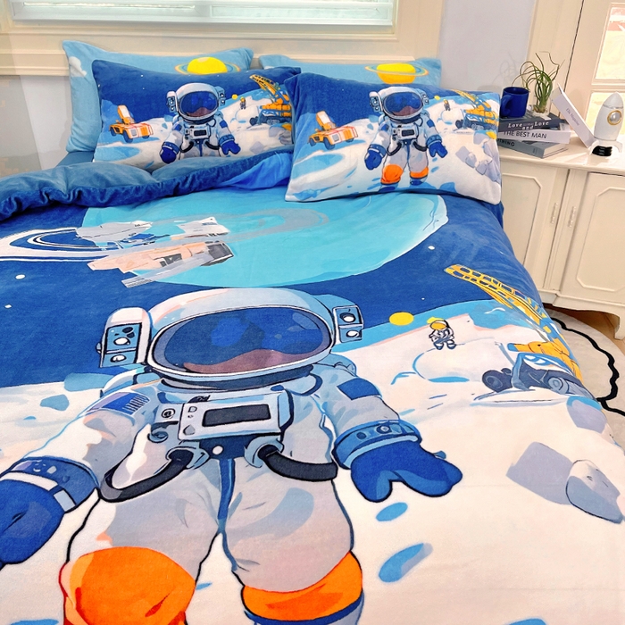 91家纺网 家纺一手货源 找家纺 （总）浩诚 2024新款大版卡通高克重加厚保暖牛奶绒四件套太空人宇航员系列-原创设计