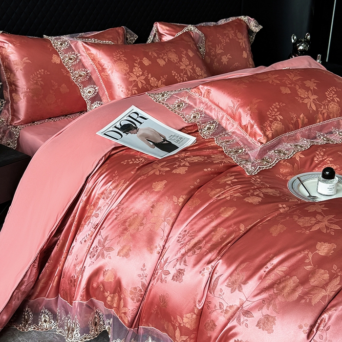 91家纺网 家纺一手货源 找家纺 七夜居 2025新款蕾丝花边欧式贡缎提花四件套礼盒装 花漾-红